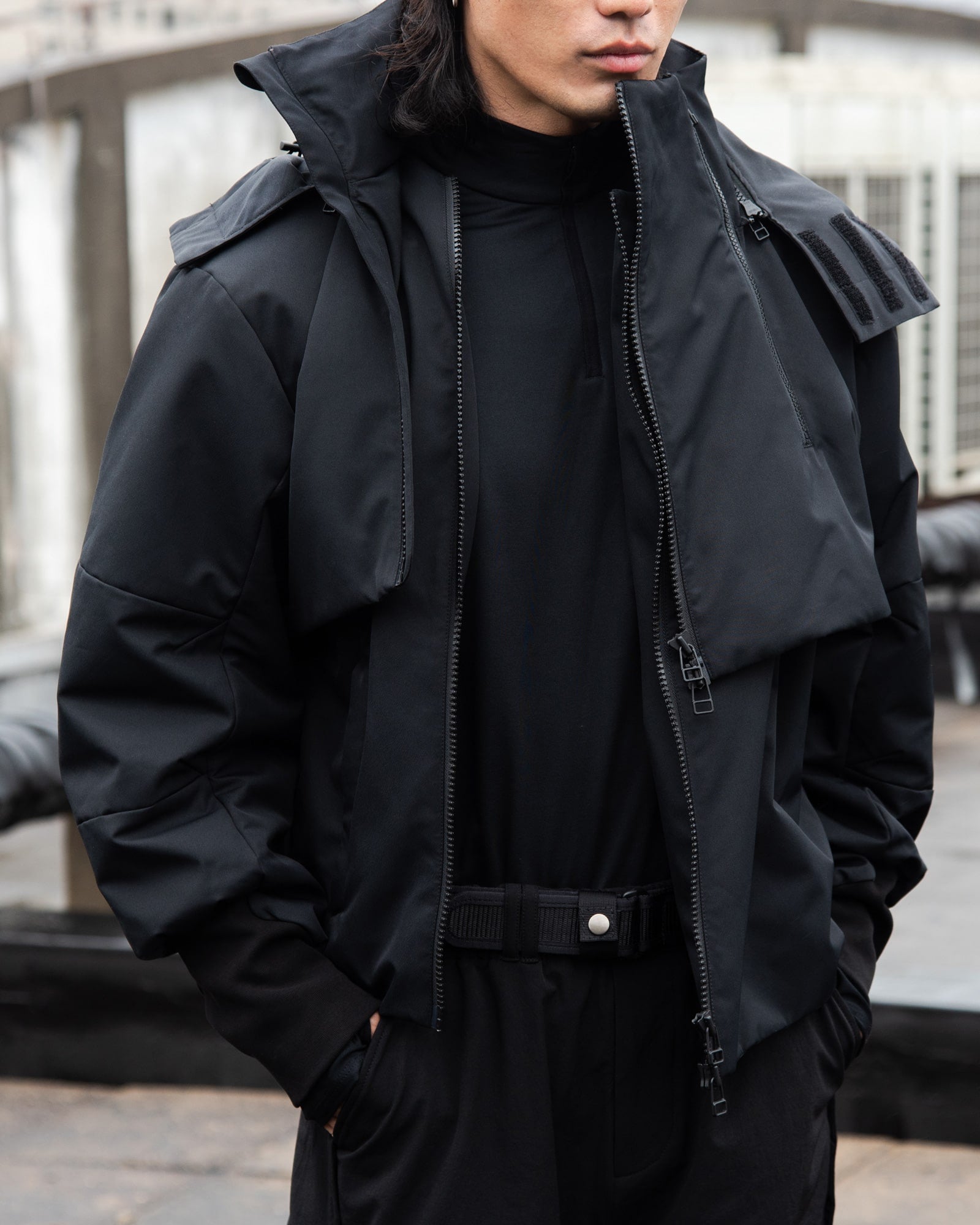 ROSEN-X Chronos Bomber in Black Sz 3